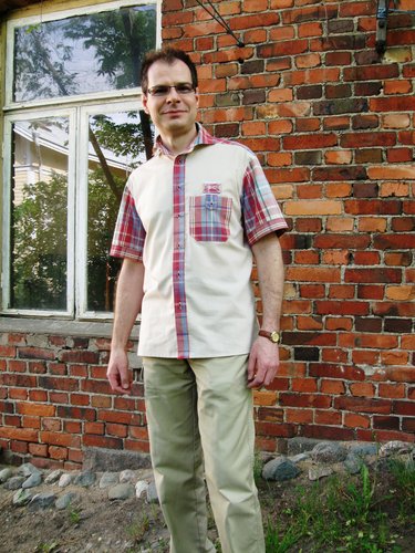 Uusi paita kahdesta käytetystä